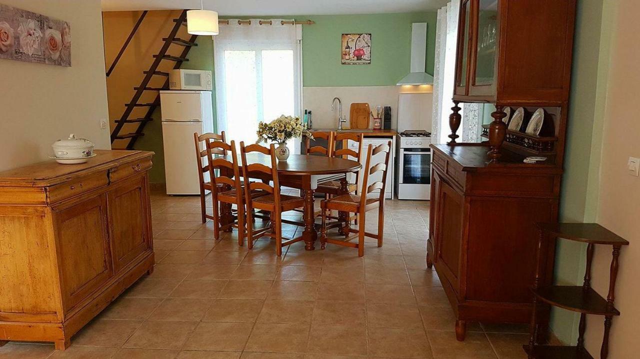 Vacation Home On Rue Du Marais 5 Petiville  Esterno foto