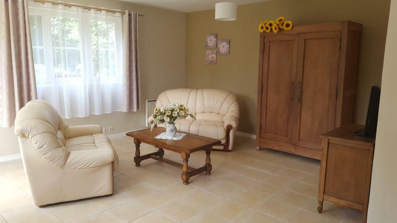 Vacation Home On Rue Du Marais 5 Petiville  Esterno foto